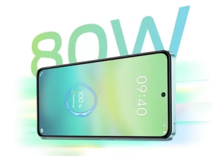 „Vivo“ pristato jau trečią „V30 Lite“ modelio variantą