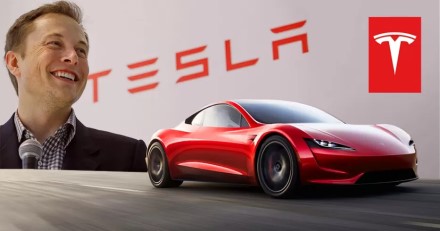 Analitikai įžvelgia E. Musko daromą žalą „Teslai“: pirkėjai vis rečiau nori įsigyti „Tesla“ automobilius