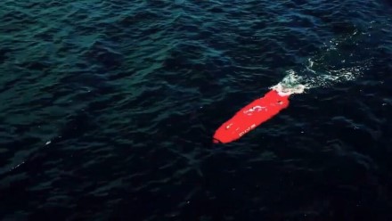 Australija pradeda autonominių povandeninių laivų „Ghost Shark“ statybą