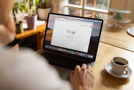 „Google“ pradeda rodyti skelbimus dirbtinio intelekto atsakymuose „Google“ pradeda rodyti skelbimus dirbtinio intelekto atsakymuose
