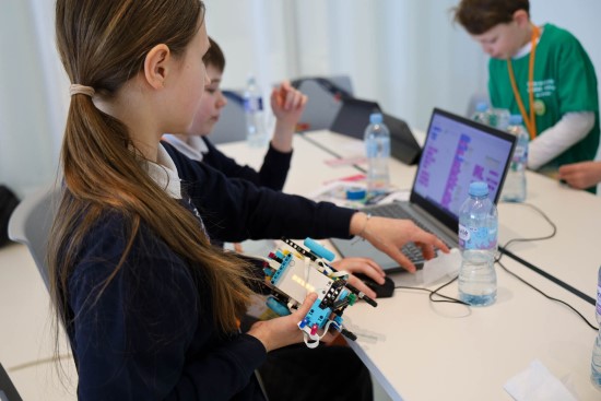 Kaune įvyko Pasaulinės robotų olimpiados nacionalinis turnyras – Lietuvos komandos ruošiasi Singapūrui Kaune įvyko Pasaulinės robotų olimpiados nacionalinis turnyras – Lietuvos komandos ruošiasi Singapūrui