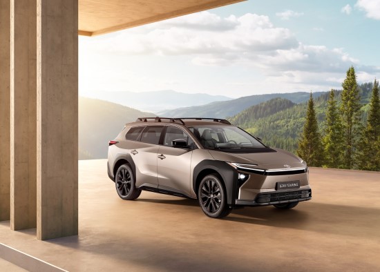 „Toyota“ pristato „bZ4X Touring“ – elektrinį šeimos SUV aktyviam gyvenimo būdui „Toyota“ pristato „bZ4X Touring“ – elektrinį šeimos SUV aktyviam gyvenimo būdui