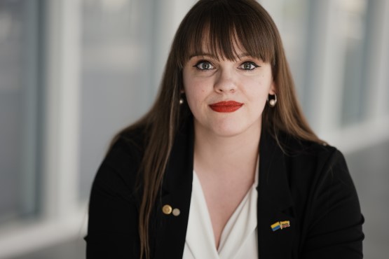 Lietuvos fizikų draugijos viceprezidentė dr. Mažena Mackoit-Sinkevičienė Lietuvos fizikų draugijos viceprezidentė dr. Mažena Mackoit-Sinkevičienė