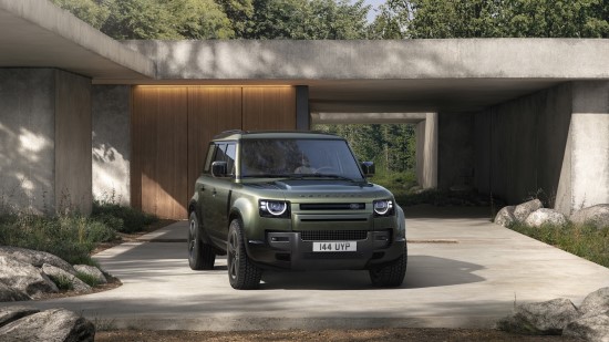 Gamintojai patobulino „Defender“: kuo pasižymės naujasis modelis?