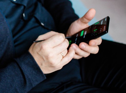 Kraunate telefoną naktį? Štai kodėl tai kenkia jūsų telefonui Kraunate telefoną naktį? Štai kodėl tai kenkia jūsų telefonui