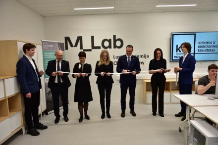 KTU atveria duris norintiems daugiau nei diplomo – nauja galimybė prisidėti prie lustų kūrimo KTU atveria duris norintiems daugiau nei diplomo – nauja galimybė prisidėti prie lustų kūrimo