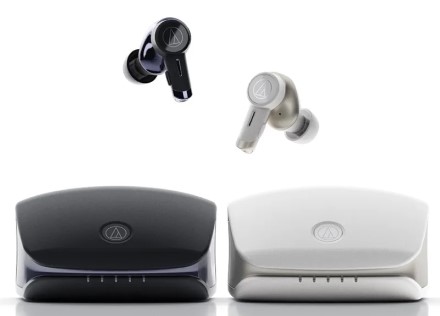 „Audio-Technica“ pristatė flagmaninius ausinukus „ATH-TWX9MK2“ su UV sterilizatoriumi „Audio-Technica“ pristatė flagmaninius ausinukus „ATH-TWX9MK2“ su UV sterilizatoriumi