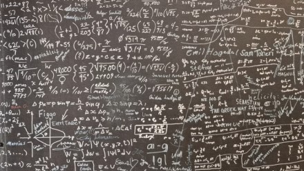 Matematikų proveržis: atrado būdą spręsti lygtis, kurios šimtus metų buvo neišsprendžiamos Matematikų proveržis: atrado būdą spręsti lygtis, kurios šimtus metų buvo neišsprendžiamos