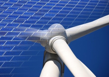 Išaugusi vietinė elektros gamyba birželį lėmė 36,4 proc. mažesnes elektros kainas, o geopolitinės priežastys – naftos ir dujų brangimą Išaugusi vietinė elektros gamyba birželį lėmė 36,4 proc. mažesnes elektros kainas, o geopolitinės priežastys – naftos ir dujų brangimą