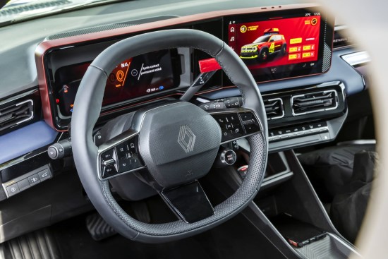 „Renault“ pristato išskirtinį automobilį ugniagesiams „Renault“ pristato išskirtinį automobilį ugniagesiams