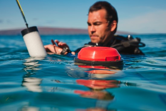 „Garmin“ plečia saugaus nardymo galimybes pristatydamas išmaniąją „Descent S1 Buoy“ plūdę „Garmin“ plečia saugaus nardymo galimybes pristatydamas išmaniąją „Descent S1 Buoy“ plūdę