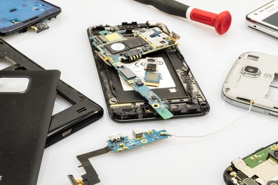 Atsibodo pirkti telefoną kas dvejus metus? Dėl šių pakeitimų to daryti nebereikės