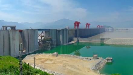 Kinijos megaprojektas Tibete: stato didžiausią užtvanką istorijoje, ar tai inžinerinis stebuklas ar grėsmė Indijai? Kinijos megaprojektas Tibete: stato didžiausią užtvanką istorijoje, ar tai inžinerinis stebuklas ar grėsmė Indijai?