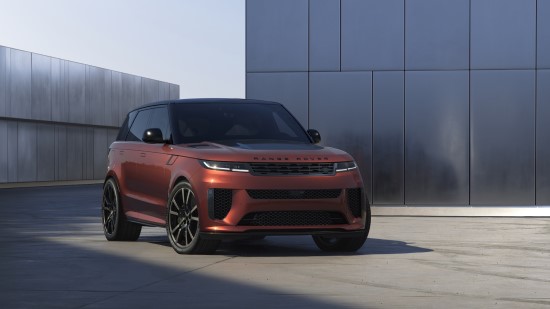 „Range Rover Sport SV Carbon“ – naujausias prabangių visureigių serijos papildymas