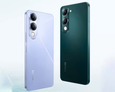 Pristatytas vos 80 eurų kainuosiantis „Vivo Y04s“ išmanusis telefonas su talpia baterija