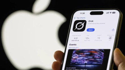 „Apple“ neigia Musko kaltinimus dėl šališko reitingavimo parduotuvėje „App Store“