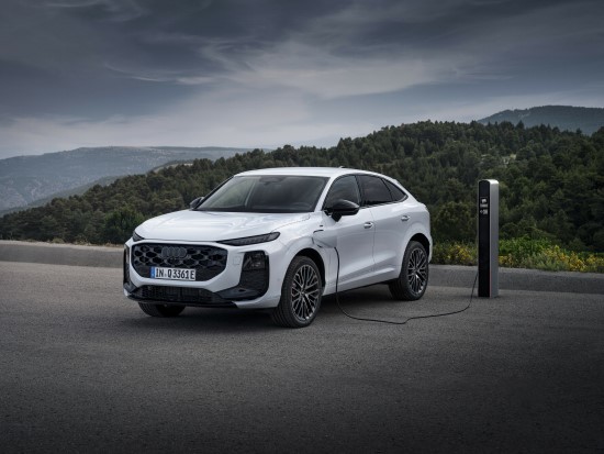 Universalus, sportiškas ir skaitmeninis: naujasis „Audi Q3 Sportback“ Universalus, sportiškas ir skaitmeninis: naujasis „Audi Q3 Sportback“