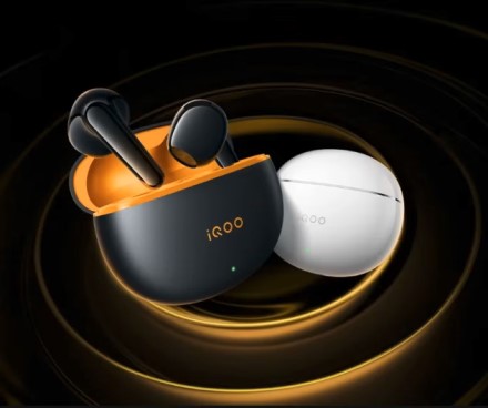 „iQOO“ pristatė „TWS Air3 Pro“ belaidžius ausinukus ir triukšmo slopinimu ir „Monster Sound“ režimu „iQOO“ pristatė „TWS Air3 Pro“ belaidžius ausinukus ir triukšmo slopinimu ir „Monster Sound“ režimu