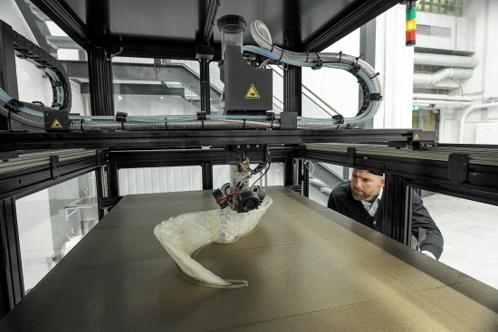 Į Lietuvą atkeliavo vienas didžiausių 3D spausdintuvų Baltijos regione: leis kurti išskirtines medžiagas Į Lietuvą atkeliavo vienas didžiausių 3D spausdintuvų Baltijos regione: leis kurti išskirtines medžiagas