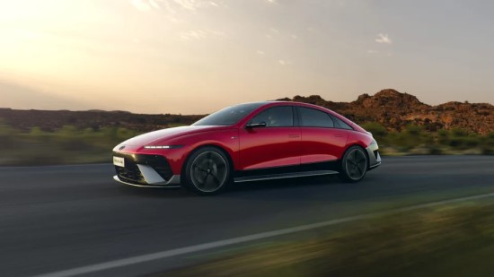 Elektrinis „Hyundai Ioniq 6 N Line“ žada daugiau stiliaus nei galios