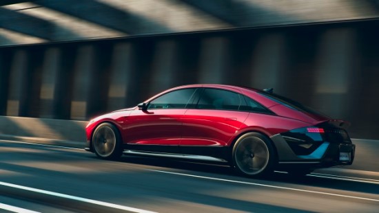 Elektrinis „Hyundai Ioniq 6 N Line“ žada daugiau stiliaus nei galios