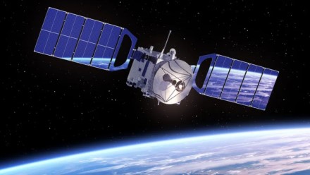 JAV žengia į kosmoso kovos erą: nauja sistema mato net slaptus priešų manevrus 35 km aukštyje JAV žengia į kosmoso kovos erą: nauja sistema mato net slaptus priešų manevrus 35 km aukštyje