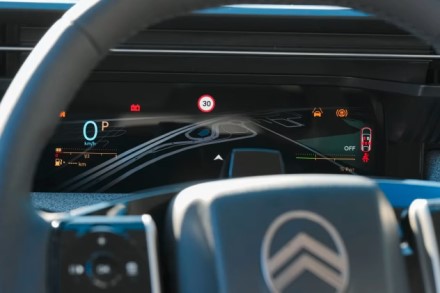 Naujas algoritmas keičia žaidimo taisykles: elektromobilių baterijų likutis bus tikslus kaip niekada Naujas algoritmas keičia žaidimo taisykles: elektromobilių baterijų likutis bus tikslus kaip niekada