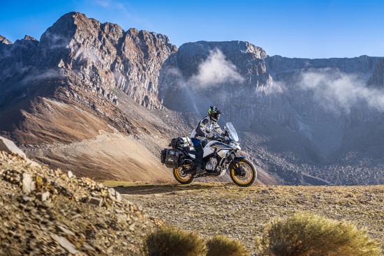 „CFMOTO 800MT Explore“ motociklas (gamintojo nuotr.) „CFMOTO 800MT Explore“ motociklas (gamintojo nuotr.)
