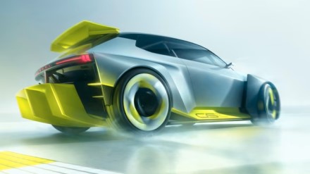 Nuo simuliatoriaus iki realybės: įspūdingas „Opel“ elektromobilis, kuris šiuo metu prieinamas tik žaidime