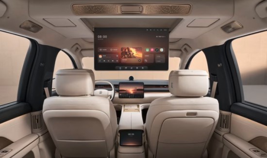 Pristatytas naujasis „Nio ES8“ elektrinis automobilis su itin greitu įkrovimu ir tinkantis visai šeimai