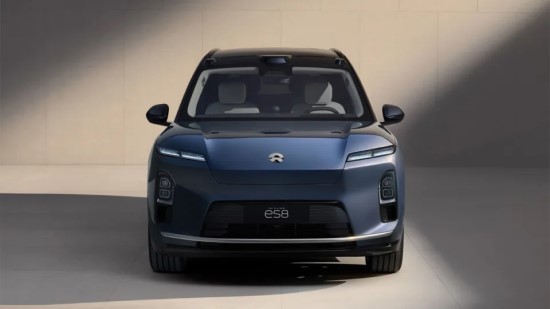 Pristatytas naujasis „Nio ES8“ elektrinis automobilis su itin greitu įkrovimu ir tinkantis visai šeimai