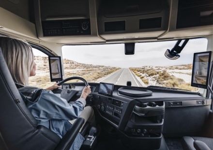 „Volvo Trucks“ atnaujina vairuotojo budrumo stebėsenos sistemą