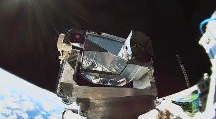 Kosminis internetas artėja: „Starlink“ lazeriai sujungs palydovus ir perrašys ryšio taisykles