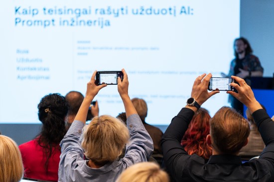 Startavo iniciatyva „AI Karta“: 40 tūkst. Lietuvos mokinių pradeda naudoti pažangiausius DI įrankius