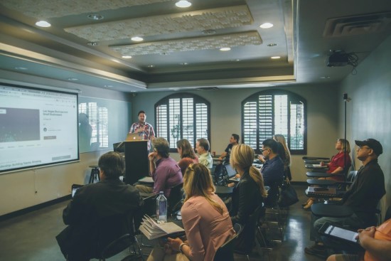KTU pradeda įgyvendinti nacionalines pedagogų kvalifikacijos tobulinimo programas KTU pradeda įgyvendinti nacionalines pedagogų kvalifikacijos tobulinimo programas