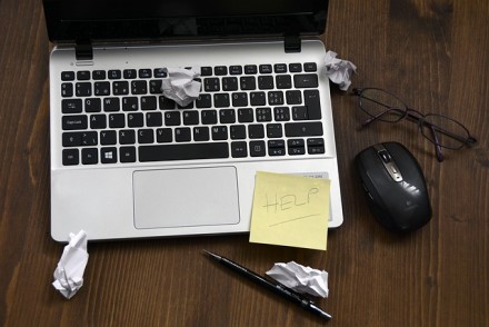 Pamiršti slaptažodžiai, programuotojų klaidos ir „ChatGPT“: dėl ko dažniausiai sutrinka įmonių IT? Pamiršti slaptažodžiai, programuotojų klaidos ir „ChatGPT“: dėl ko dažniausiai sutrinka įmonių IT?