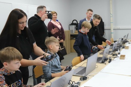 Jonavoje atidarytas dronų mokymų centras „Airtech“