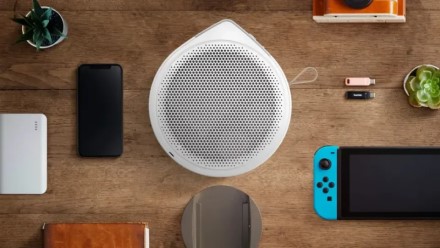 „BenQ“ pristatė „GV32“ nešiojamą vaizdo projektorių su „Google TV“ ir 18W garsiakalbių sistema „BenQ“ pristatė „GV32“ nešiojamą vaizdo projektorių su „Google TV“ ir 18W garsiakalbių sistema