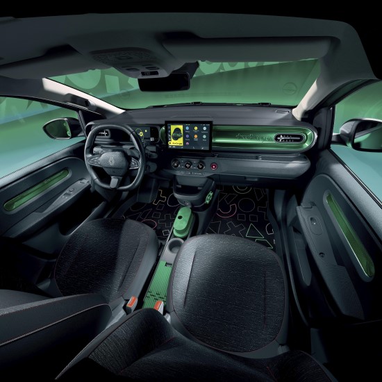 „Renault Twingo E-tech Electric“: legendinio modelio sugrįžimas ir revoliucija „A“ segmente „Renault Twingo E-tech Electric“: legendinio modelio sugrįžimas ir revoliucija „A“ segmente