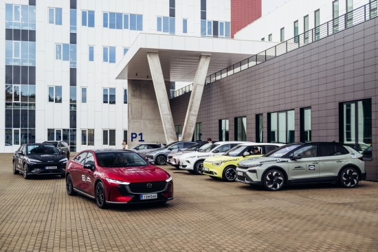 „Lietuvos metų automobilis 2026“ elektromobilių bandymai (nuotr. Vytautas Pilkauskas) „Lietuvos metų automobilis 2026“ elektromobilių bandymai (nuotr. Vytautas Pilkauskas)