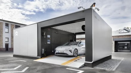 Elektromobilių įkrovimo stotelės jau tampa atgyvena? Kinai masiškai persėda prie baterijų keitimo revoliucijos Elektromobilių įkrovimo stotelės jau tampa atgyvena? Kinai masiškai persėda prie baterijų keitimo revoliucijos