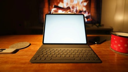 Mokslininkai rado būdą, kaip šilumą paversti elektra: prietaisai galės veikti be jokių baterijų ir saulės Mokslininkai rado būdą, kaip šilumą paversti elektra: prietaisai galės veikti be jokių baterijų ir saulės