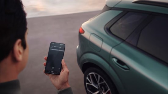 „Audi“ atnaujino savo programėlę: integruotas „ChatGPT“ dirbtinis intelektas dabar keičia viską