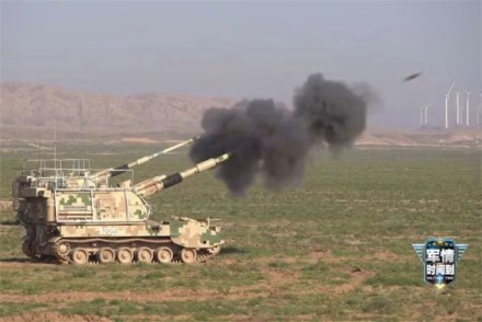 Kinai sukūrė įspūdingą ginklą: automatizuota haubica, kuri pati taikosi ir šaudo be žmogaus įsikišimo Kinai sukūrė įspūdingą ginklą: automatizuota haubica, kuri pati taikosi ir šaudo be žmogaus įsikišimo