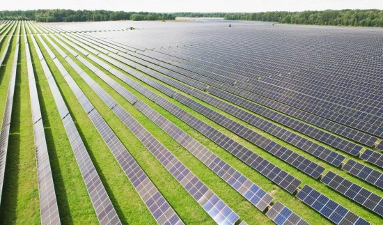 Energijos gamybą pradėjo „European Energy“ saulės parkas, pirmasis Lietuvoje prijungtas prie balansavimo rinkos Energijos gamybą pradėjo „European Energy“ saulės parkas, pirmasis Lietuvoje prijungtas prie balansavimo rinkos