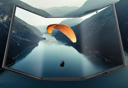 „Samsung“ pagaliau pristatė trigubą „Galaxy Z TriFold“ išmanųjį telefoną „Samsung“ pagaliau pristatė trigubą „Galaxy Z TriFold“ išmanųjį telefoną