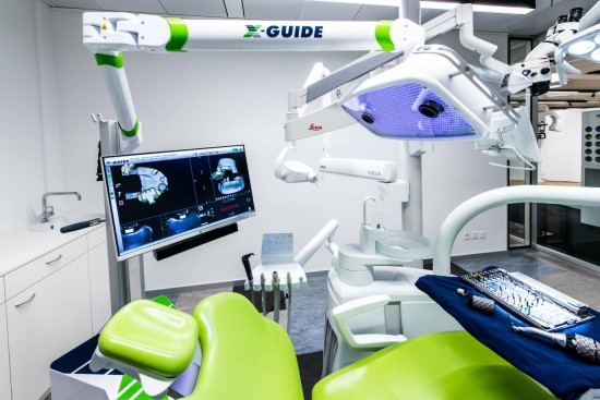 „X-Guide“ navigacinė implantacija