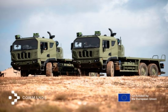 Istorinė akimirka Europoje: Europoje pademonstruotas pirmasis autonominis karo konvojus Istorinė akimirka Europoje: Europoje pademonstruotas pirmasis autonominis karo konvojus