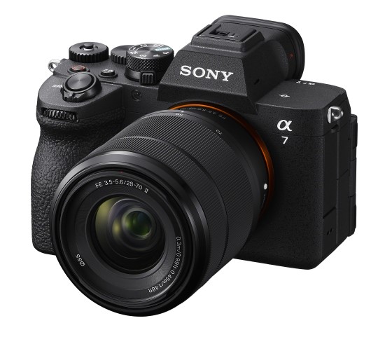 „Sony“ pristato „ALPHA 7 V“ ir FE 28-70MM F3.5-5.6 OSS II