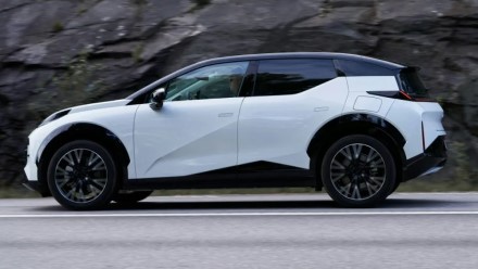 Kinų atsakas „Tesla“ ir BMW? Į Europą atvyksta dar vienas gamintojas, didžiosios bendrovės sunerimę